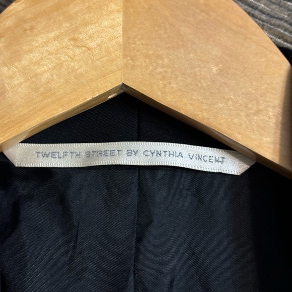 TWELVE STREET by CYNTHIA VINCENT Silk Sleeved Tuxedo Style Blazer - Picture 7 of 8